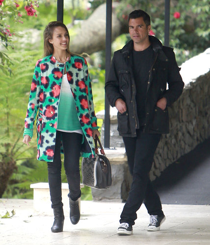Jessica Alba made herself stand out in a colorful animal-print Kenzo coat, a matching green tank, and a Missoni bag at Jessica Simpson's baby shower in Beverly Hills.
Jessica Alba made herself stand out in a colorful animal-print Kenzo coat, a matching green tank, and a Missoni bag at Jessica Simpson's baby shower in Beverly Hills.