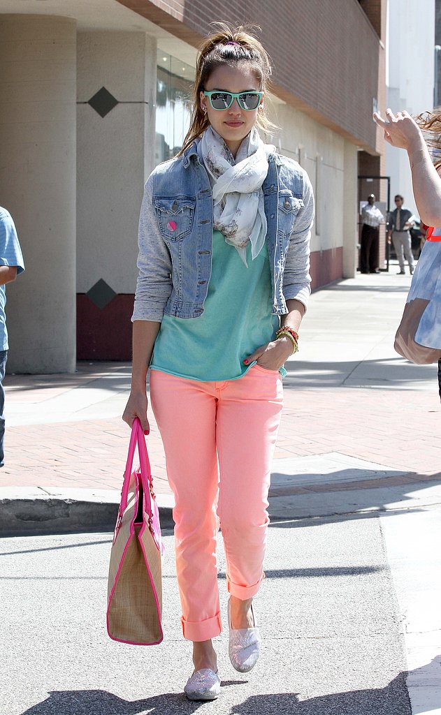 Jessica went back to the '80s, wearing a Jet by John Eshaya sweatshirt-sleeved denim jacket with coral J Brand jeans, a high ponytail, and turquoise shades in LA.
Jessica went back to the '80s, wearing a Jet by John Eshaya sweatshirt-sleeved denim jacket with coral J Brand jeans, a high ponytail, and turquoise shades in LA.