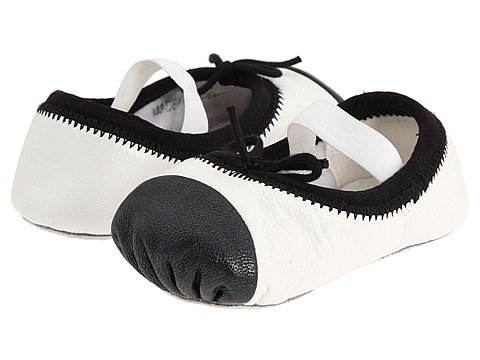 For a Baby Girl: Bloch Baby Ballet Flat For a Baby Girl: Bloch Baby Ballet Flat