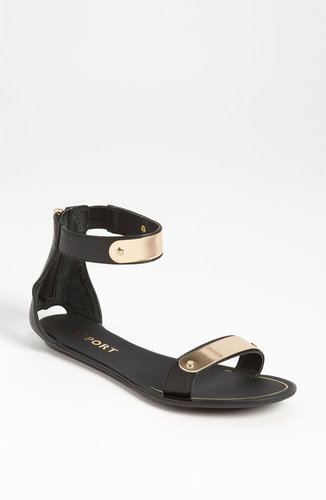 Report Metal Bar Sandal