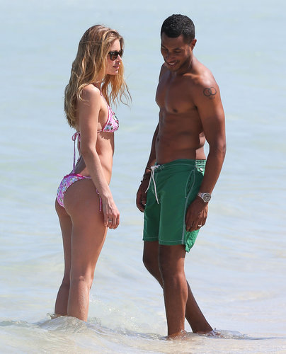 Doutzen Dons a Bikini For a Playful PDA Session With Sunnery Doutzen Dons a Bikini For a Playful PDA Session With Sunnery