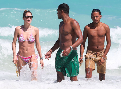 Doutzen Dons a Bikini For a Playful PDA Session With Sunnery Doutzen Dons a Bikini For a Playful PDA Session With Sunnery