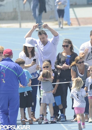Ben Affleck, Jennifer Garner, and Violet Affleck cheered on Seraphina as she crossed the finish line at her track meet in Pacific Palisades, CA.
Ben Affleck, Jennifer Garner, and Violet Affleck cheered on Seraphina as she crossed the finish line at her track meet in Pacific Palisades, CA.