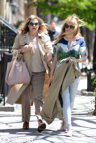 Sienna Miller was accompanied by her mom, Josephine, for lunch in NYC.
Sienna Miller was accompanied by her mom, Josephine, for lunch in NYC.