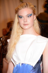 Elle Fanning Makeup at Met Gala 2013 | Red Carpet