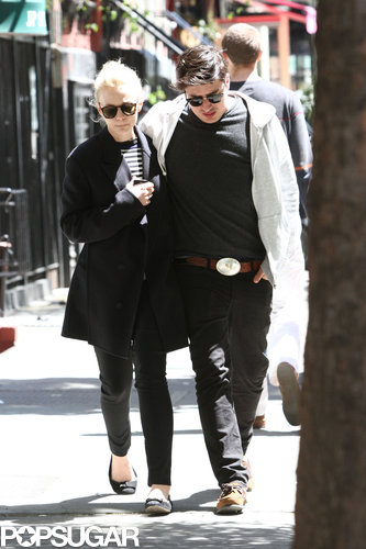 Carey Mulligan and Marcus Mumford grabbed lunch in Manhattan.
Carey Mulligan and Marcus Mumford grabbed lunch in Manhattan.