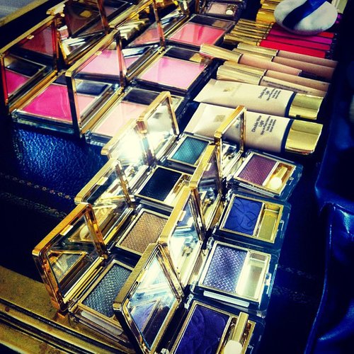 Hilary Rhoda got her hands on some gorgeous Estée Lauder makeup hues for her punk rock makeover.
Source: Instagram user hilaryhrhoda
Hilary Rhoda got her hands on some gorgeous Estée Lauder makeup hues for her punk rock makeover.
Source: Instagram user hilaryhrhoda