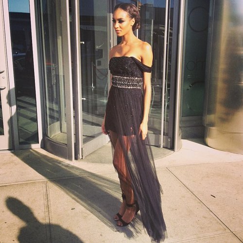 Jourdan Dunn looked stunning in a black custom-made Topshop gown.
Source: Instagram user topshop
Jourdan Dunn looked stunning in a black custom-made Topshop gown.
Source: Instagram user topshop