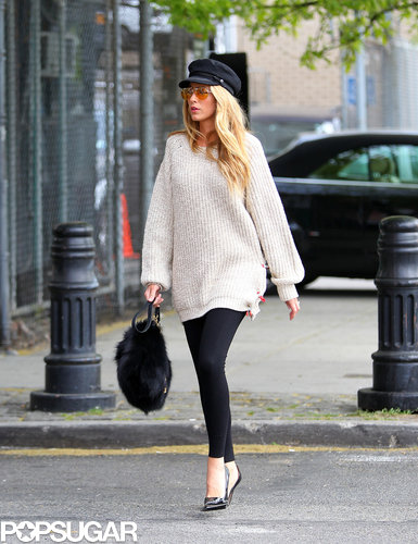 Blake Lively Struts Her Stuff on the NYC Streets Blake Lively Struts Her Stuff on the NYC Streets