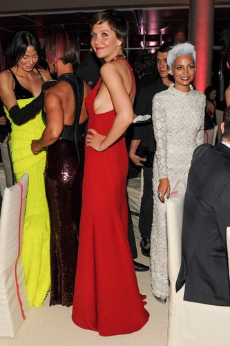 Maggie Gyllenhaal struck a pose as gray-haired Nicole Richie worked the room inside the Met Gala.
Source: Billy Farrell/BFANYC.com
Maggie Gyllenhaal struck a pose as gray-haired Nicole Richie worked the room inside the Met Gala.
Source: Billy Farrell/BFANYC.com