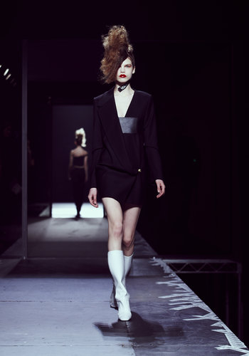 A look from the JW Anderson for Versus collection.
Photo courtesy of Versace
A look from the JW Anderson for Versus collection.
Photo courtesy of Versace