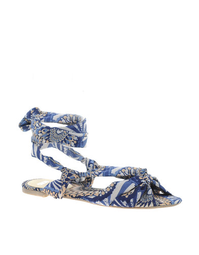 Wrap things up with ASOS's vividly printed sandals ($31).
Wrap things up with ASOS's vividly printed sandals ($31).