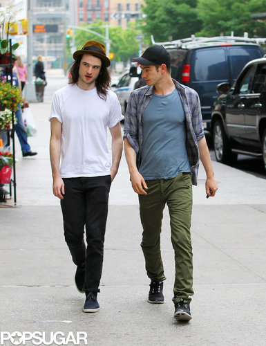 Brits and the City! Andrew Garfield Teams Up With Tom Sturridge Brits and the City! Andrew Garfield Teams Up With Tom Sturridge
