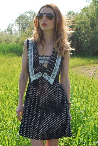 The collar dress