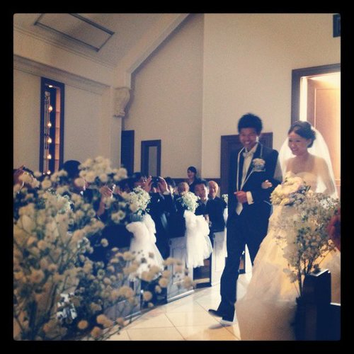 Smartphones at a wedding, and the ability to instantly capture memories and share them with others, can be both a blessing and a curse. Since you're an invited guest, maintain good tech etiquette at a wedding with POPSUGAR Tech's seven-rule guide.
Smartphones at a wedding, and the ability to instantly capture memories and share them with others, can be both a blessing and a curse. Since you're an invited guest, maintain good tech etiquette at a wedding with POPSUGAR Tech's seven-rule guide.