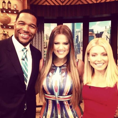 Khloé Kardashian posed with Michael Strahan and Kelly Ripa during an appearance on their talk show.
Source: Twitter user michaelstrahan
Khloé Kardashian posed with Michael Strahan and Kelly Ripa during an appearance on their talk show.
Source: Twitter user michaelstrahan