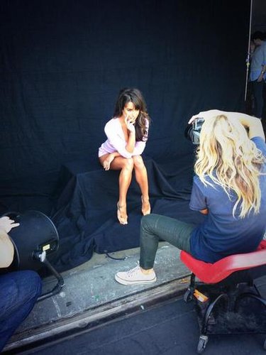 Lea Michele struck a sexy pose during a photo shoot for her upcoming book, Brunette Ambition.
Source: Twitter user msleamichele
Lea Michele struck a sexy pose during a photo shoot for her upcoming book, Brunette Ambition.
Source: Twitter user msleamichele