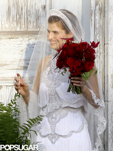 Jennifer Aniston, Cameron Diaz, Lance Armstrong, and Many More Stars Attend Lake Bell's Wedding! Jennifer Aniston, Cameron Diaz, Lance Armstrong, and Many More Stars Attend Lake Bell's Wedding!