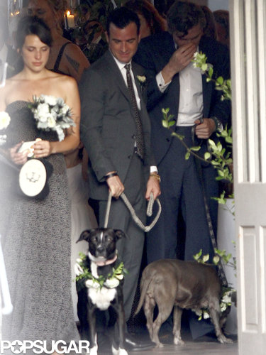 Jennifer Aniston, Cameron Diaz, Lance Armstrong, and Many More Stars Attend Lake Bell's Wedding! Jennifer Aniston, Cameron Diaz, Lance Armstrong, and Many More Stars Attend Lake Bell's Wedding!