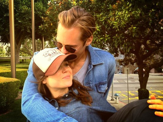 Alexander Skarsgard snuggled with Ellen Page.
Source: Twitter user z_al Alexander Skarsgard snuggled with Ellen Page.
Source: Twitter user z_al