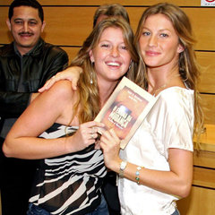 Celebrities That Are Twins | Pictures