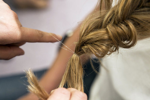 Go back and secure the ends with a thin elastic.
Go back and secure the ends with a thin elastic.