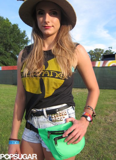 For an edgy take on festival style, just add studs — and a berry lip paired with a smoky eye.
Photo: Marisa Tom
For an edgy take on festival style, just add studs — and a berry lip paired with a smoky eye.
Photo: Marisa Tom