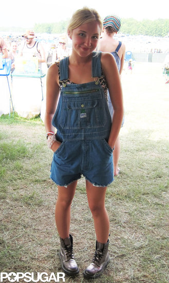 Audrey drew us in with her throwback staples: a great pair of denim overalls and silver Doc Martens.
Audrey drew us in with her throwback staples: a great pair of denim overalls and silver Doc Martens.