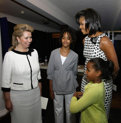 The Obama girls met with then-Russian First Lady Svetlana Medvedeva at a Moscow concert in July 2009.
The Obama girls met with then-Russian First Lady Svetlana Medvedeva at a Moscow concert in July 2009.
