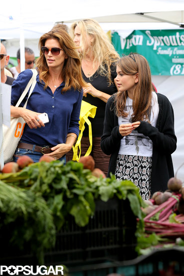 Cindy Crawford went shopping with her daughter, Kaia Gerber, at a farmers market in Malibu, CA, on Sunday.
Cindy Crawford went shopping with her daughter, Kaia Gerber, at a farmers market in Malibu, CA, on Sunday.