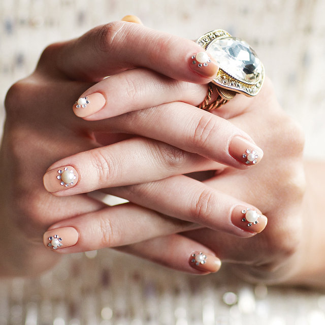 Bridal Rhinestone Nail Art Design Bridal Rhinestone Nail Art Design