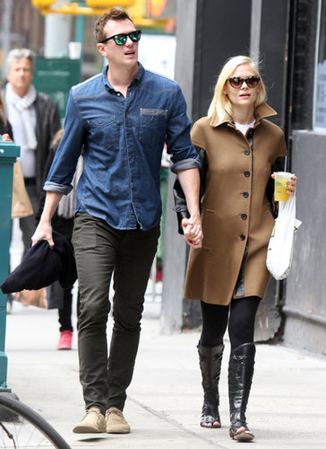 Flats are a good way to stay comfy, but Jaime proves that they don't have to be boring. During a day out with her husband, the actress kept up her style in black sandal boots, then bundled up in a statement coat featuring leather sleeves.
Flats are a good way to stay comfy, but Jaime proves that they don't have to be boring. During a day out with her husband, the actress kept up her style in black sandal boots, then bundled up in a statement coat featuring leather sleeves.