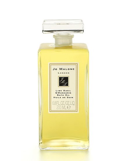 Jo Malone's Lime Basil and Mandarin Bath Oil ($100) offers Mama an indulgent escape.
Jo Malone's Lime Basil and Mandarin Bath Oil ($100) offers Mama an indulgent escape.