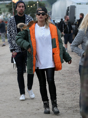 Rita Ora clearly wasn't willing to waste any time being chilly. The singer covered up her t-shirt and jeans with a puffy jacket.
Rita Ora clearly wasn't willing to waste any time being chilly. The singer covered up her t-shirt and jeans with a puffy jacket.