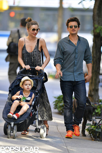 Miranda Kerr and Orlando Bloom walked with Flynn in NYC.
Miranda Kerr and Orlando Bloom walked with Flynn in NYC.