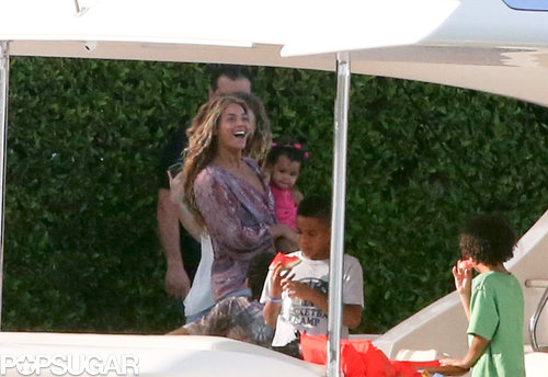 Exclusive: Beyoncé and Blue Ivy Relax Poolside in Miami! Exclusive: Beyoncé and Blue Ivy Relax Poolside in Miami!