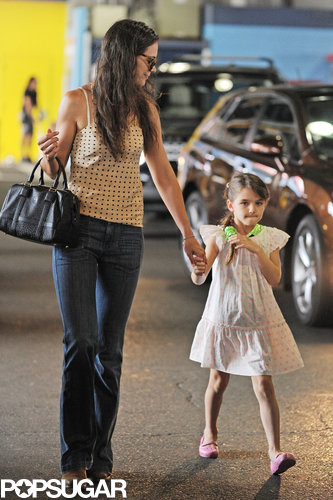 Katie Holmes and Suri Cruise Beat the Heat in NYC Katie Holmes and Suri Cruise Beat the Heat in NYC