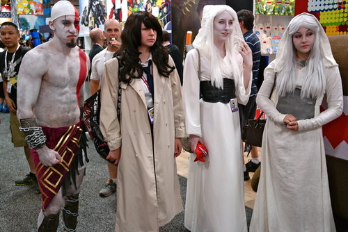 Group cosplay certainly makes for a more dramatic entrance.
Group cosplay certainly makes for a more dramatic entrance.