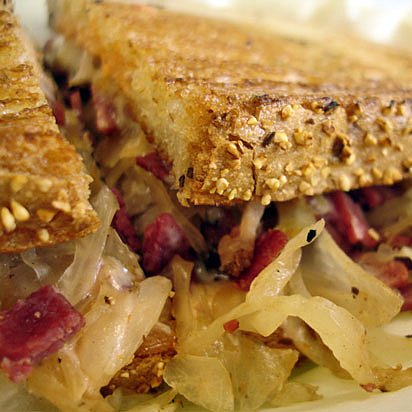 Reuben Sandwich Reuben Sandwich