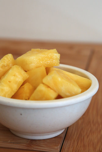 Ta da! Now you're ready to eat pineapple cubes. They'd be an excellent addition to a smoothie, ceviche, or a salad.
Ta da! Now you're ready to eat pineapple cubes. They'd be an excellent addition to a smoothie, ceviche, or a salad.