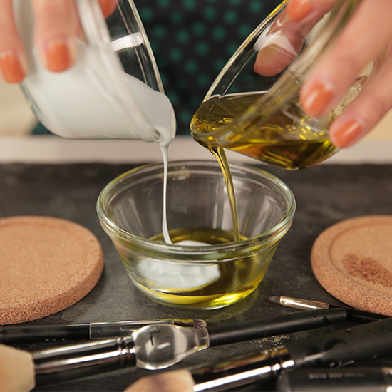 3 Ways to Clean Your Makeup Brushes With Household Products