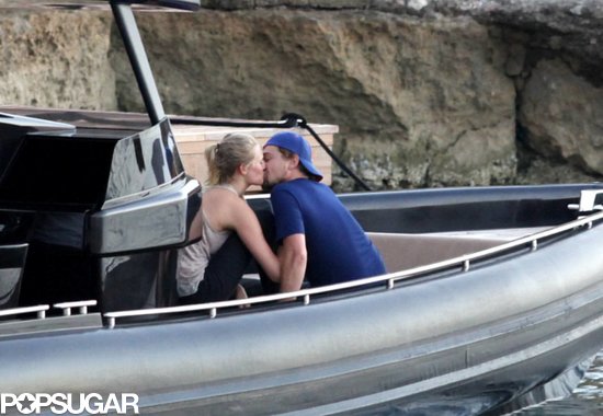 Leonardo DiCaprio and Toni Garrn made out on a boat.
Leonardo DiCaprio and Toni Garrn made out on a boat.