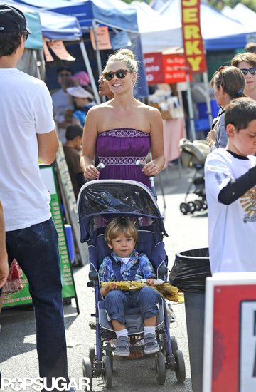 Ali Larter checked out an LA farmers market with her son, Theodore, on Sunday.
Ali Larter checked out an LA farmers market with her son, Theodore, on Sunday.