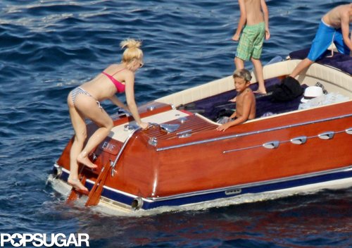 Gwen Stefani Stays Glam as Gavin Rossdale Goes Shirtless Gwen Stefani Stays Glam as Gavin Rossdale Goes Shirtless