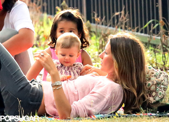 Gisele Bündchen squeezed in time at the park with her little ones in Boston, MA.
Gisele Bündchen squeezed in time at the park with her little ones in Boston, MA.