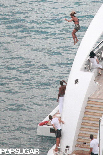 Beyoncé's Birthday Trip Is Filled With Bikinis, Boats, and Blue Ivy Beyoncé's Birthday Trip Is Filled With Bikinis, Boats, and Blue Ivy