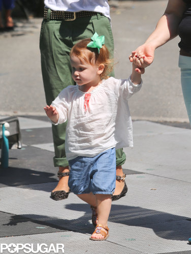 Jessica Alba Likes Her Fashion Week With a Side of Swinging Jessica Alba Likes Her Fashion Week With a Side of Swinging