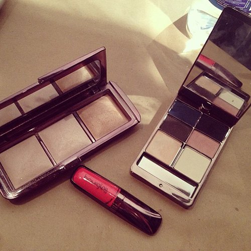 Hourglass Cosmetics used a few neutral shadows and a bold lip to create the look for Christian Siriano's show.
Hourglass Cosmetics used a few neutral shadows and a bold lip to create the look for Christian Siriano's show.