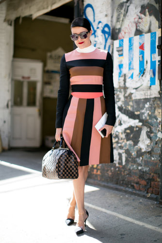 Stripes and checks (on her Louis Vuitton bag).
Stripes and checks (on her Louis Vuitton bag).