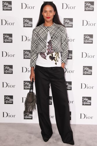 Joy Bryant took a menswear-inspired route in a Dior black-and-white jacket accompanied by a printed tee and black wide-leg trousers, both by Missoni.
Joy Bryant took a menswear-inspired route in a Dior black-and-white jacket accompanied by a printed tee and black wide-leg trousers, both by Missoni.